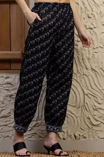 women ethnic motifs printed regular kurta with pyjamas & with dupatta