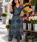 women ethnic motifs printed regular  cotton kurta with trousers