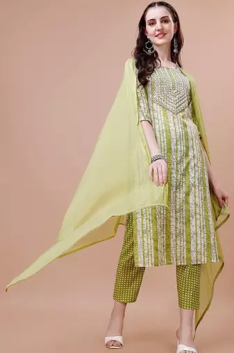 women floral printed mirror work kurta with trousers & with dupatta