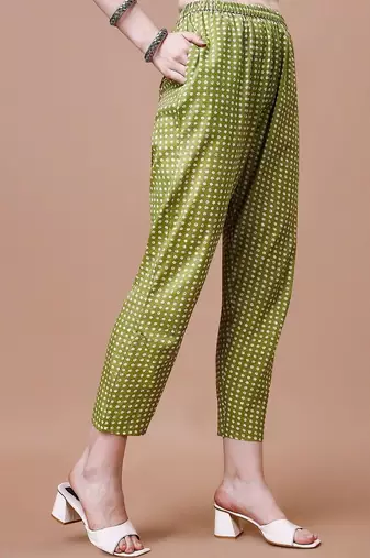 women floral printed mirror work kurta with trousers & with dupatta
