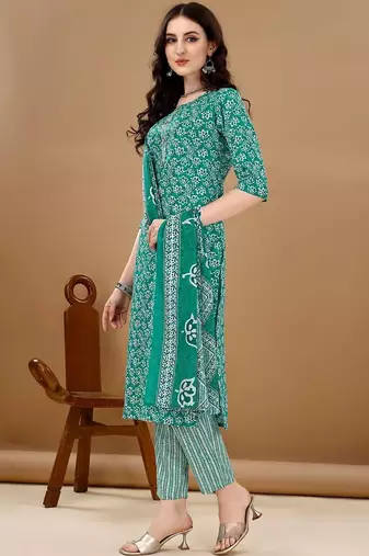 women floral printed kurta with trousers & with dupatta