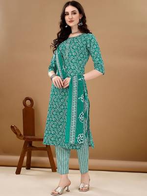 women floral printed kurta with trousers & with dupatta 6