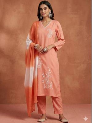 women ethnic motifs embroidered regular thread work kurta with trousers & with dupatta 1