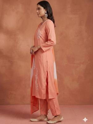 women ethnic motifs embroidered regular thread work kurta with trousers & with dupatta 2