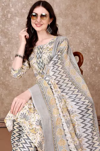 women floral printed kurta with trousers & with dupatta