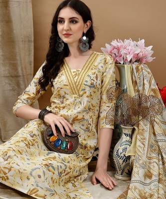 women floral printed regular  cotton kurta with trousers & with dupatta 2