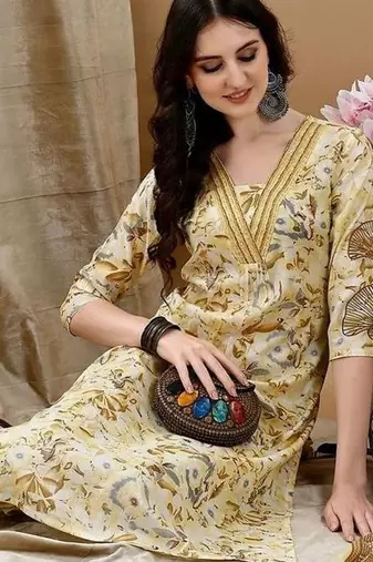 women floral printed regular  cotton kurta with trousers & with dupatta