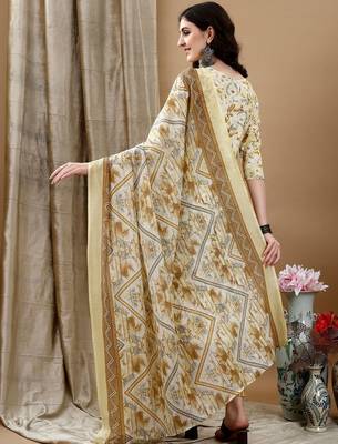 women floral printed regular  cotton kurta with trousers & with dupatta 7