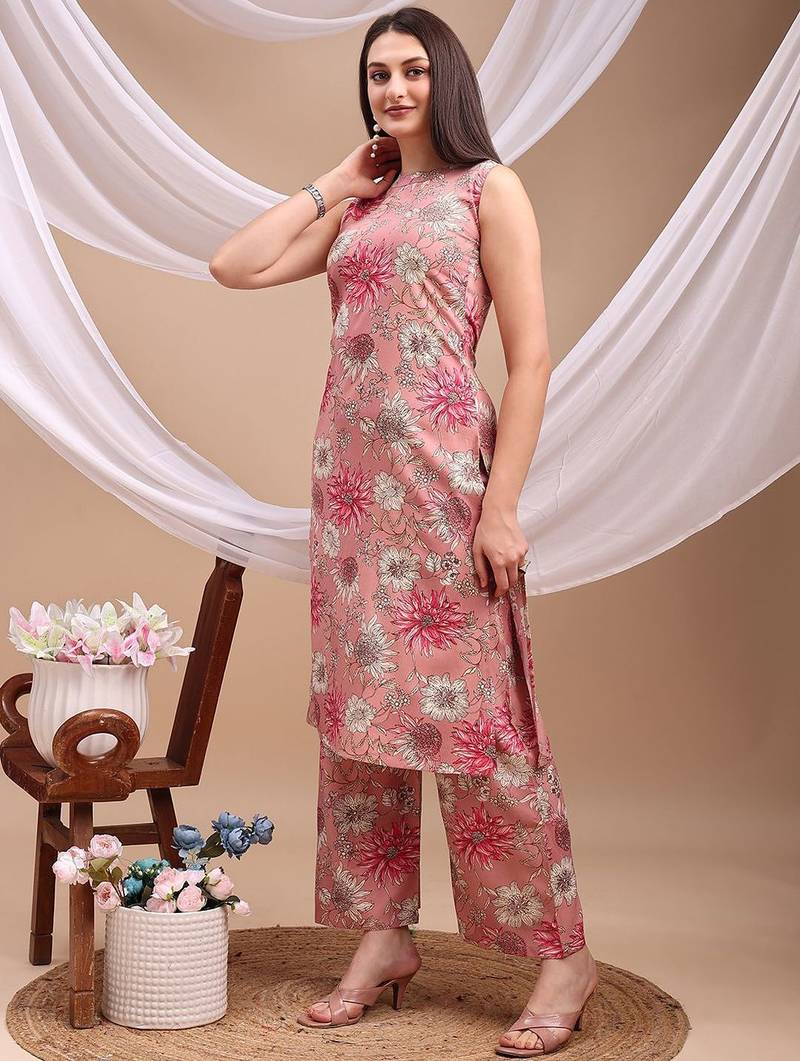 women floral printed regular kurta with palazzos