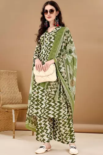 women printed regular kurta with trousers & with dupatta