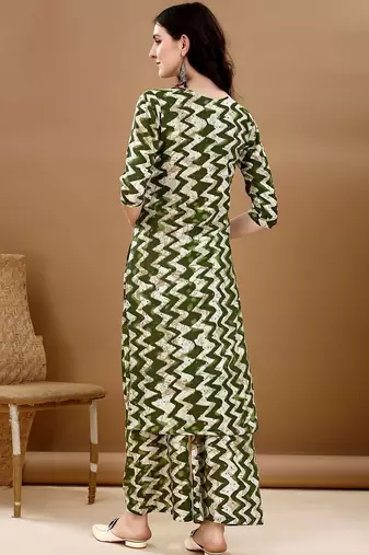 women printed regular kurta with trousers & with dupatta