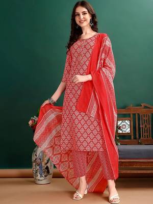 women printed kurta with trousers & with dupatta 5