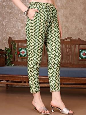 women floral printed kurta with trousers & with dupatta 4