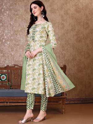 women floral printed kurta with trousers & with dupatta 6