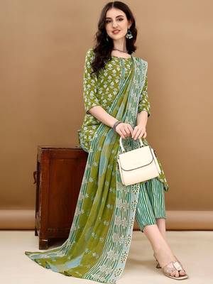 women ethnic motifs printed kurta with trousers & with dupatta 3