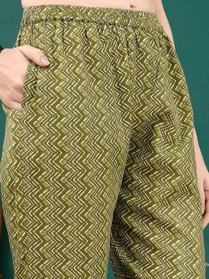women printed kurta with trousers & with dupatta 5