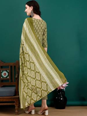 women printed kurta with trousers & with dupatta 6