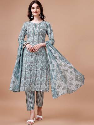 women ethnic motifs printed kurta with trousers & with dupatta 1