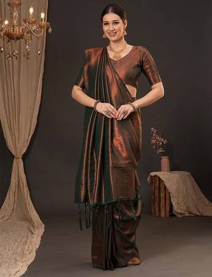 Green woven design zari silk blend kanjeevaram saree 2