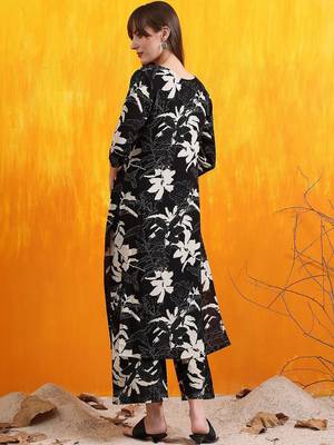 women floral printed regular kurta with palazzos 7