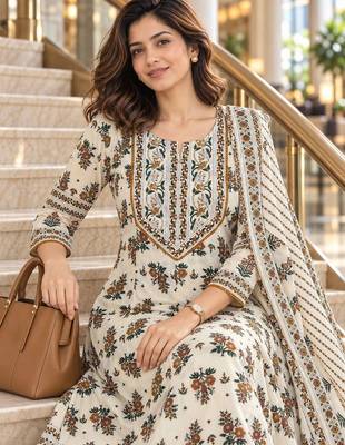 women floral printed regular  cotton kurta with palazzos & dupatta 4