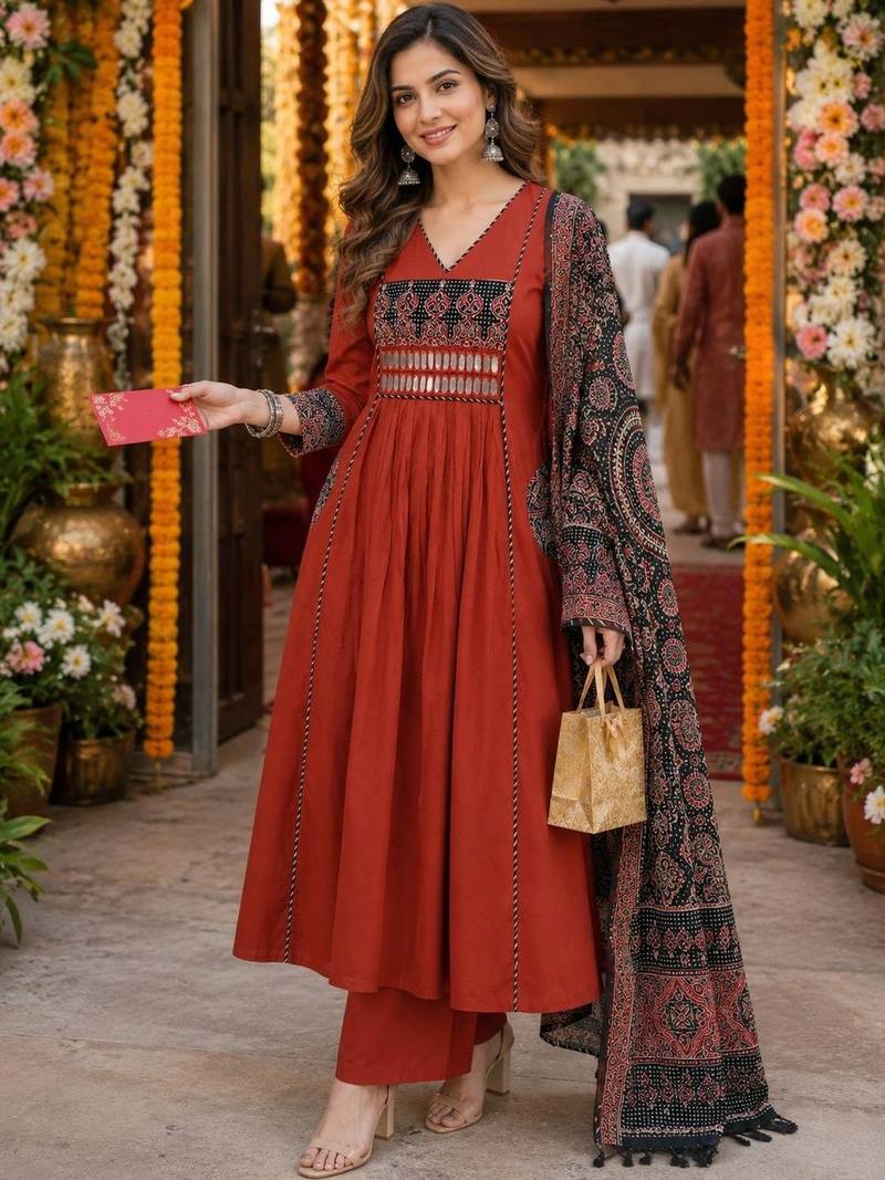 women ethnic motifs embroidered regular mirror work  cotton kurta with palazzos & with