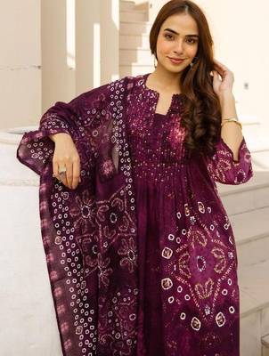 women ethnic motifs dyed regular kurta with trousers & with dupatta 2
