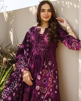 women ethnic motifs dyed regular kurta with trousers & with dupatta 4