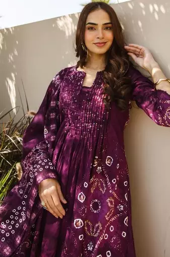 women ethnic motifs dyed regular kurta with trousers & with dupatta