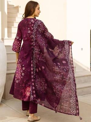 women ethnic motifs dyed regular kurta with trousers & with dupatta 5