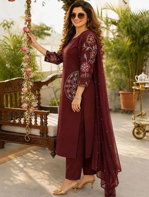 women ethnic motifs embroidered regular thread work  cotton kurta with trousers & with 2