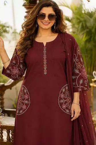 women ethnic motifs embroidered regular thread work  cotton kurta with trousers & with