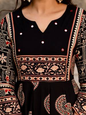 women ethnic motifs printed panelled mirror work kurta with trousers & with dupatta 2