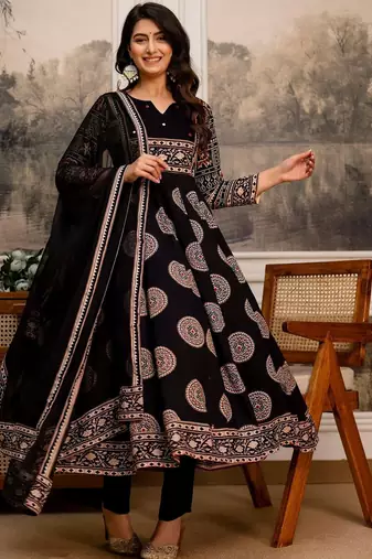 women ethnic motifs printed panelled mirror work kurta with trousers & with dupatta