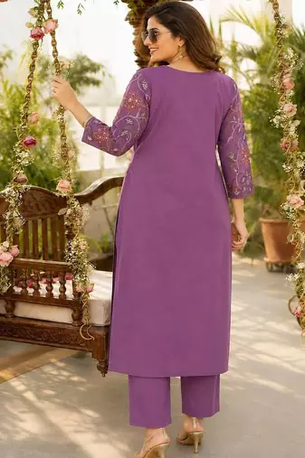 women ethnic motifs embroidered regular thread work  cotton kurta with trousers & with