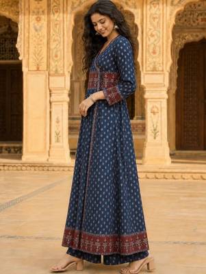 women ethnic motifs printed angrakha  cotton kurta with palazzos & with dupatta 2