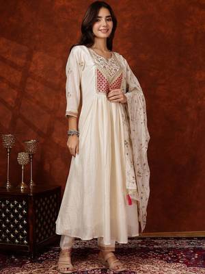 women ethnic motifs embroidered empire thread work  silk kurta with trousers & with dupatta 4