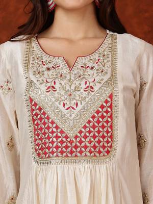 women ethnic motifs embroidered empire thread work  silk kurta with trousers & with dupatta 5
