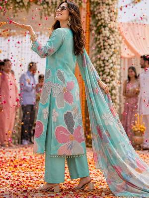 women floral printed regular thread work kurta with palazzos & with dupatta 2