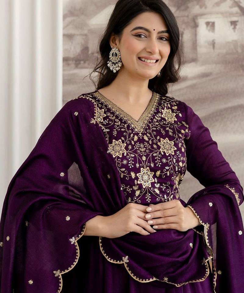 women ethnic motifs embroidered empire sequinned kurta with trousers & with dupatta