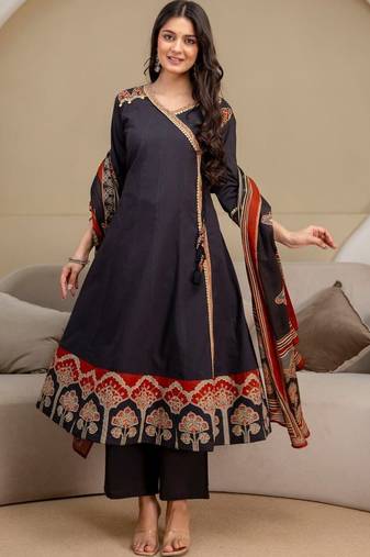 women ethnic motifs printed angrakha  cotton kurta with trousers & with dupatta