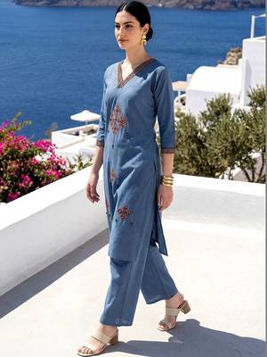 women ethnic motifs embroidered regular thread work  cotton kurta with palazzos 4