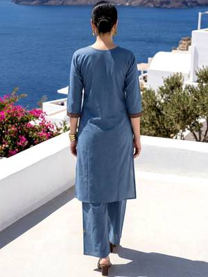 women ethnic motifs embroidered regular thread work  cotton kurta with palazzos 5