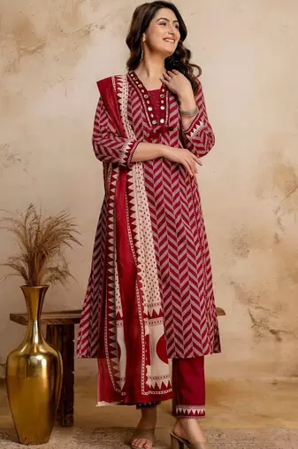 women printed regular mirror work  cotton kurta with trousers & with dupatta