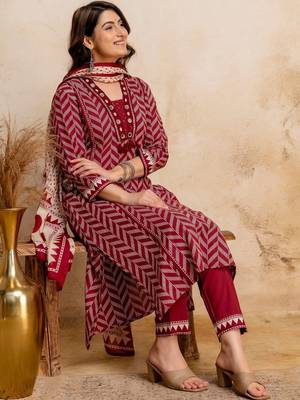 women printed regular mirror work  cotton kurta with trousers & with dupatta 3