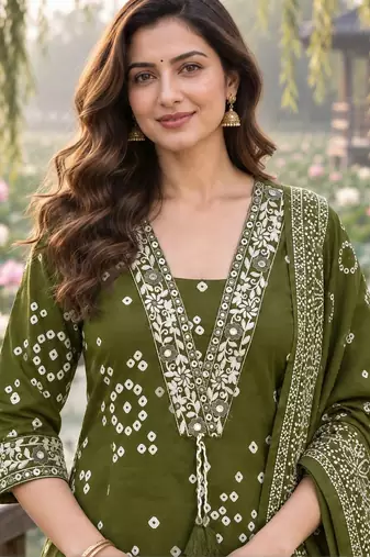 women ethnic motifs printed regular thread work  cotton kurta with trousers & with dupatta