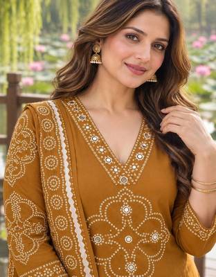 women ethnic motifs printed regular mirror work  cotton kurta with trousers & with dupatta 4