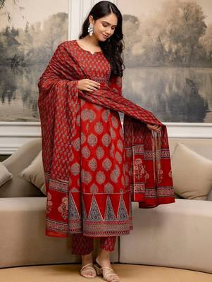 women ethnic motifs printed  cotton kurta with trousers & with dupatta 2