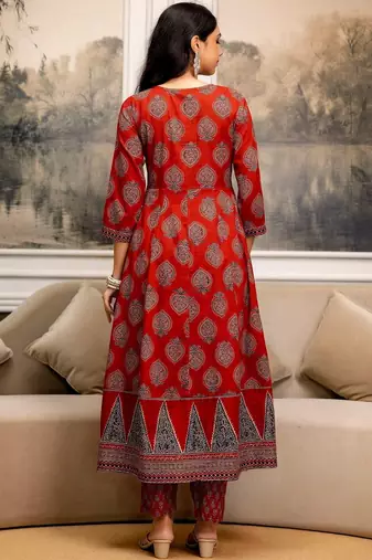 women ethnic motifs printed  cotton kurta with trousers & with dupatta