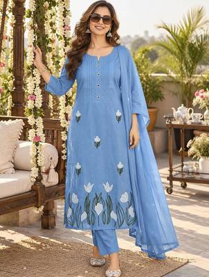 women floral embroidered thread work  cotton kurta trousers & dupatta 1